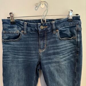 American Eagle Next Level Low Rise Curvy Kick Boot Jeans in Size 6 X-Short